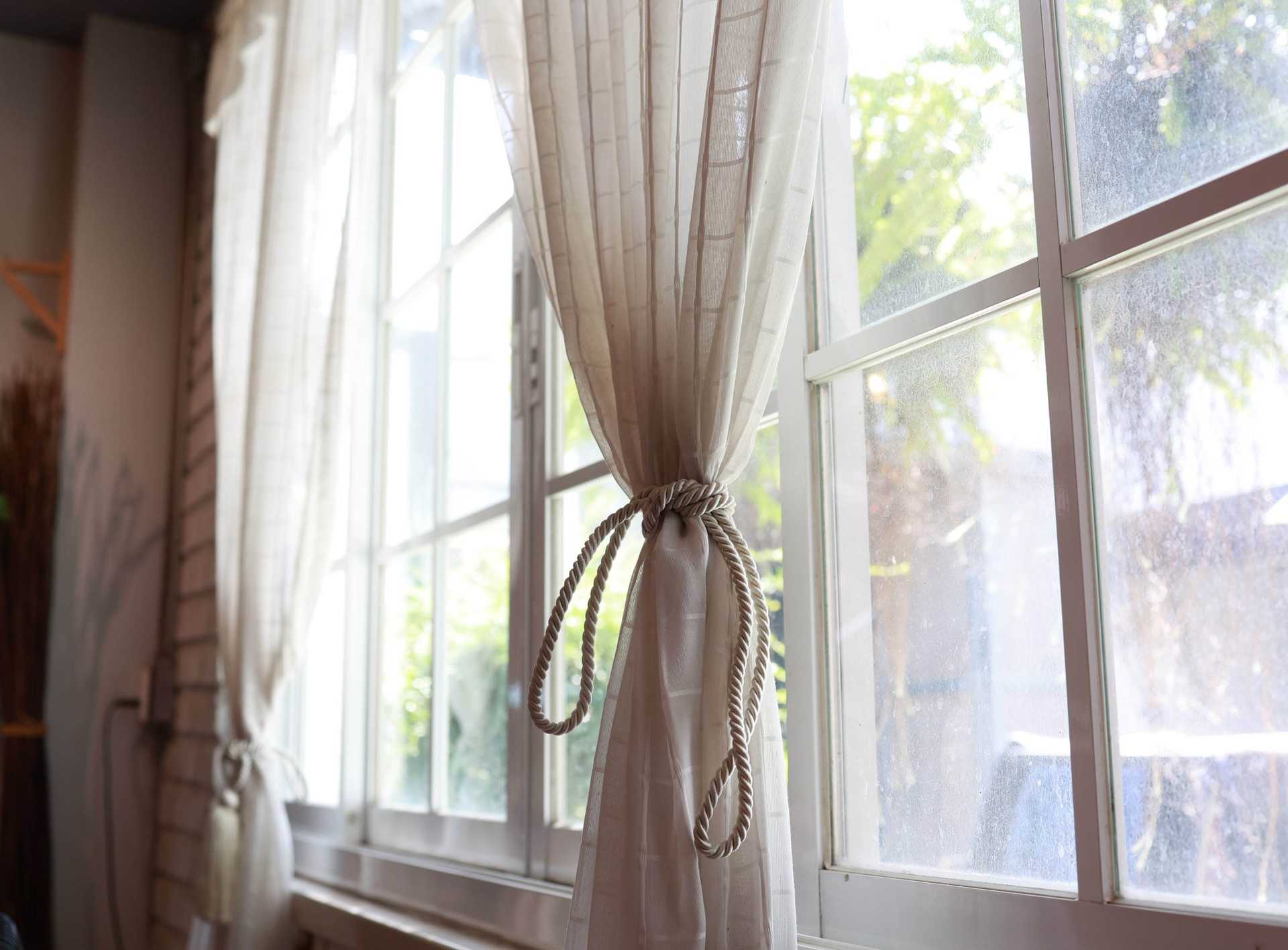 the best time to buy curtains